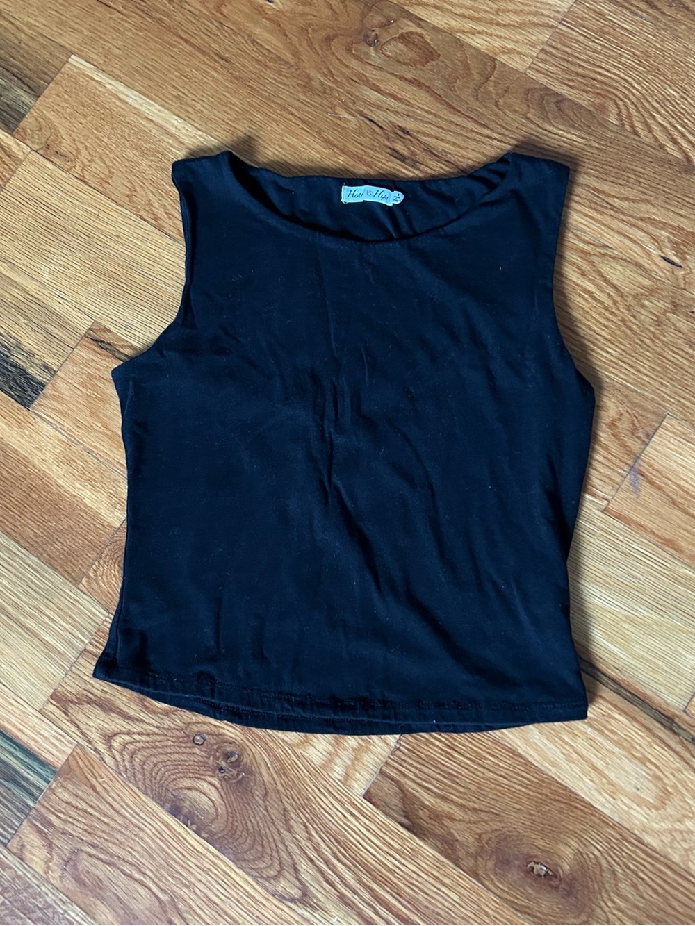 Black Cropped Tank Top by Heart Hips